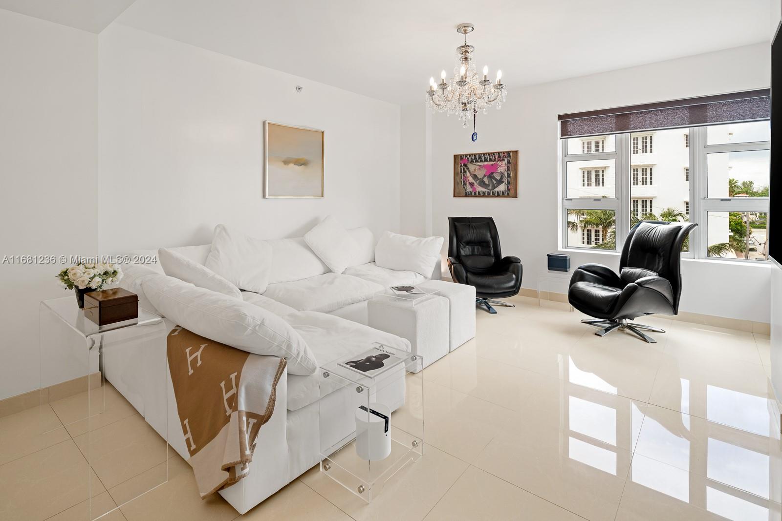 THE CARIBBEAN CONDO - Residential