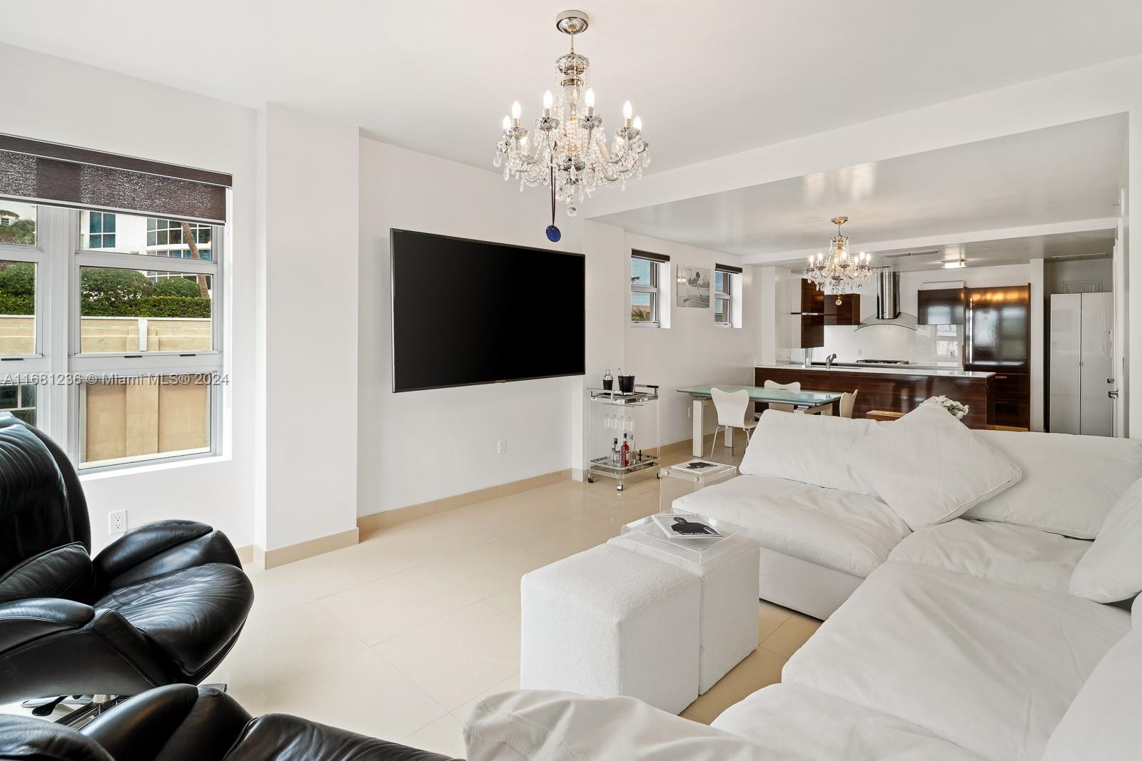THE CARIBBEAN CONDO - Residential
