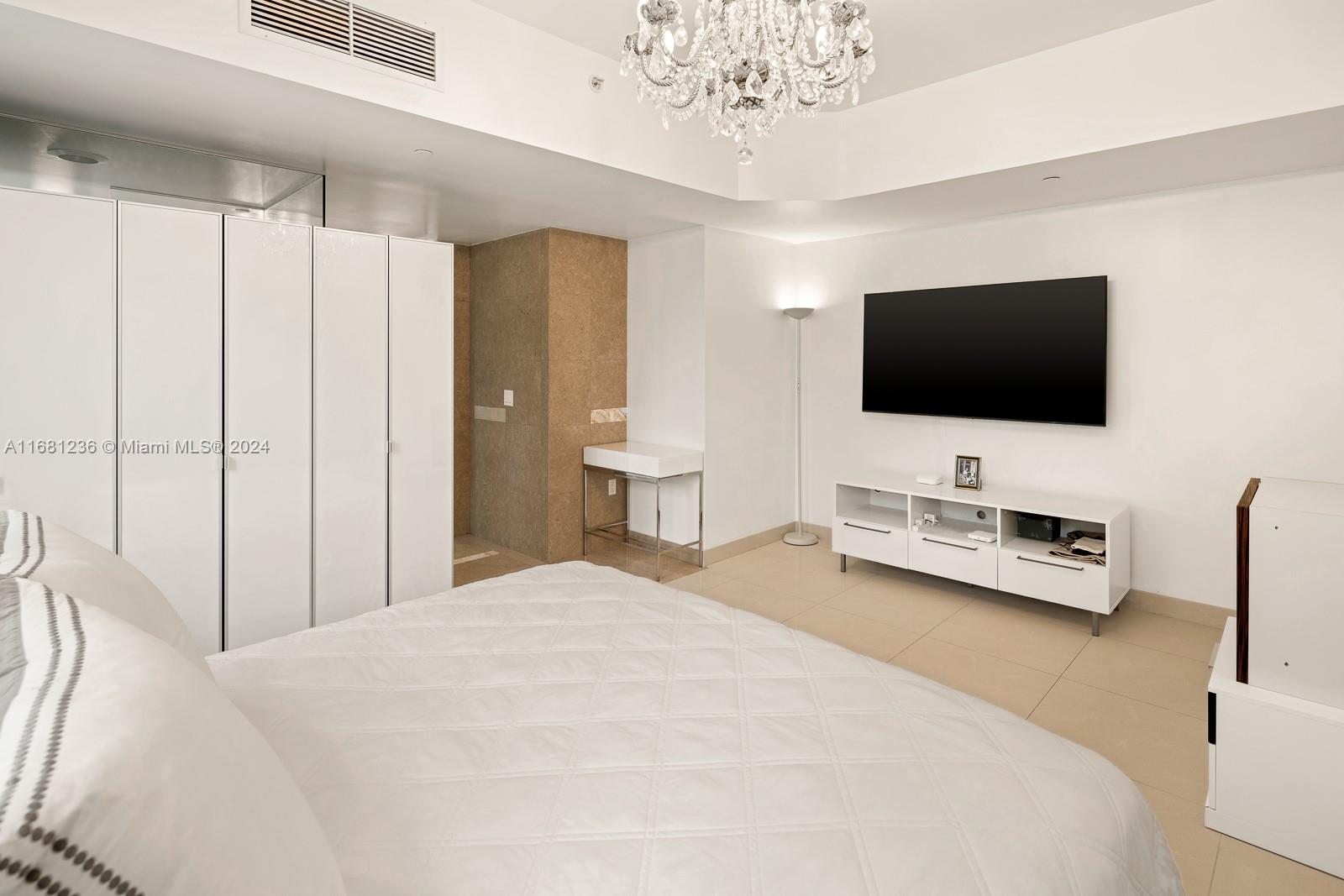 THE CARIBBEAN CONDO - Residential