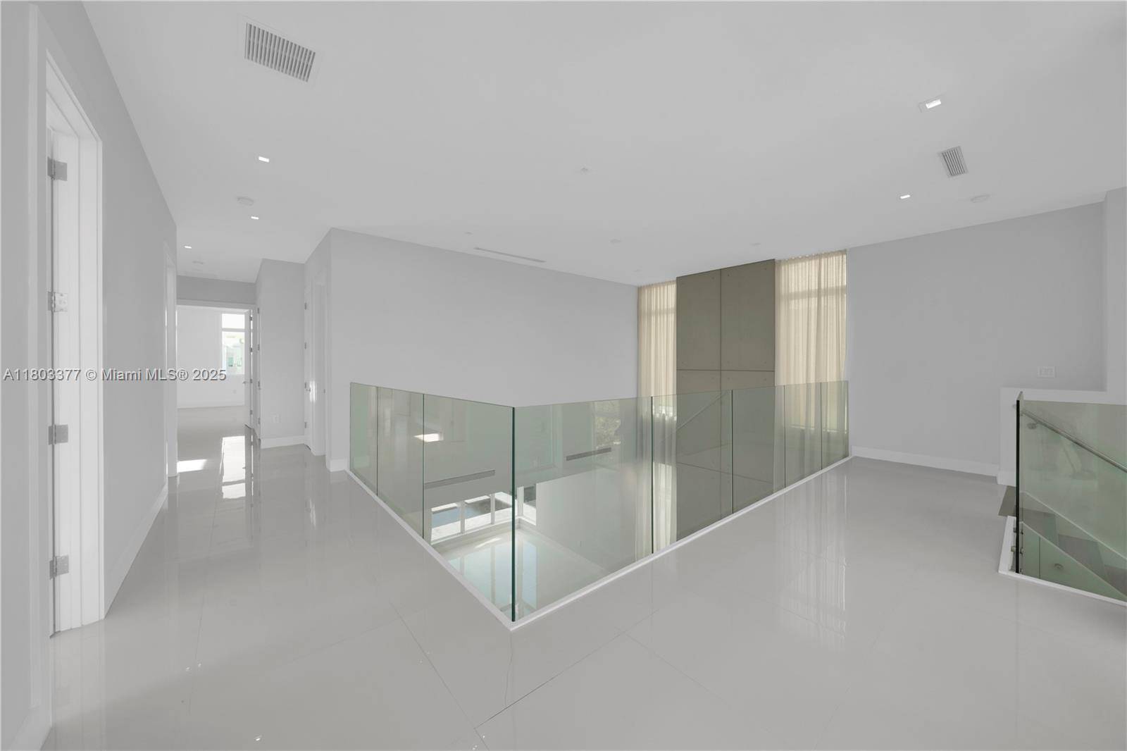 GRAND FLORIDIAN ESTATES - Residential