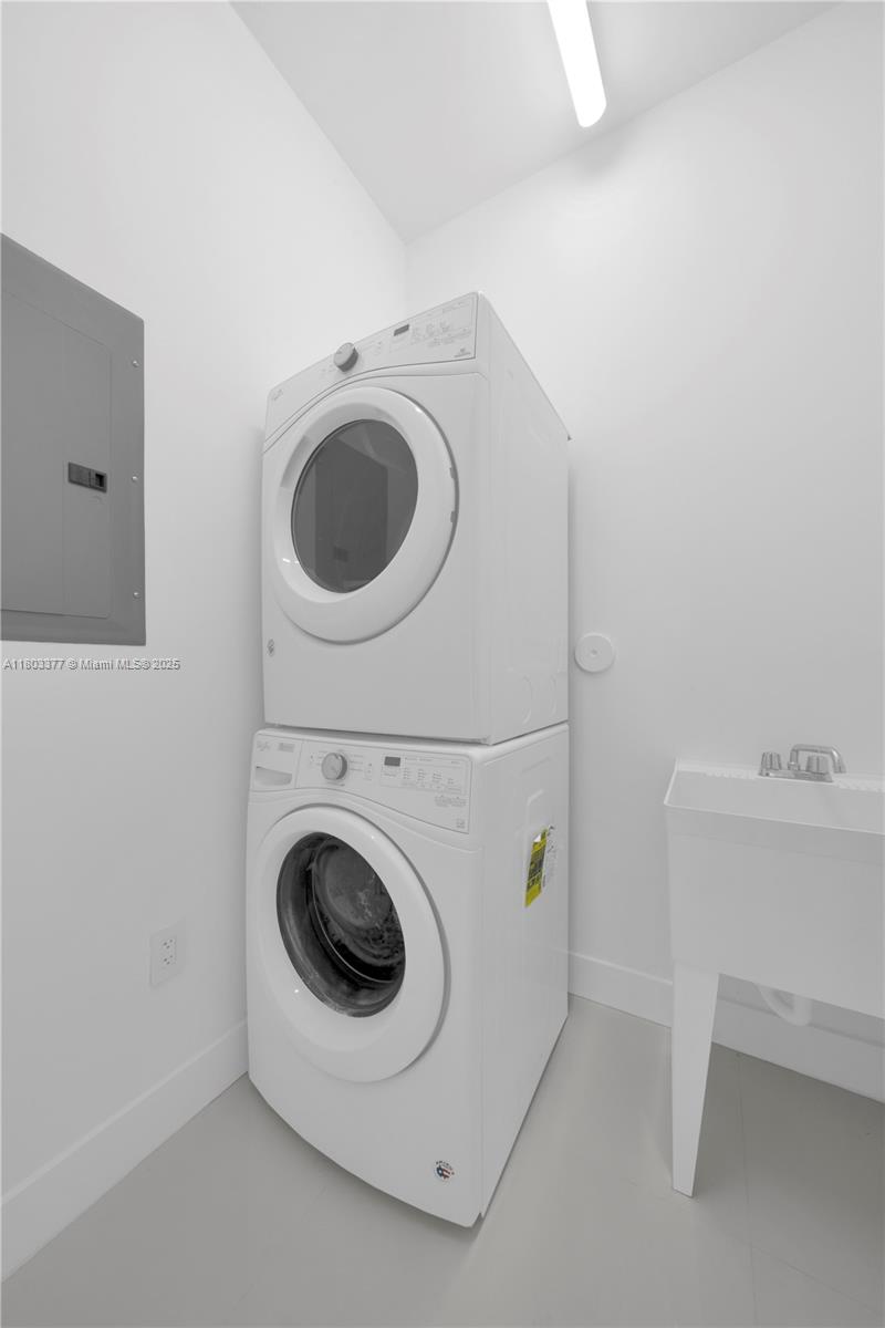 GRAND FLORIDIAN ESTATES - Residential