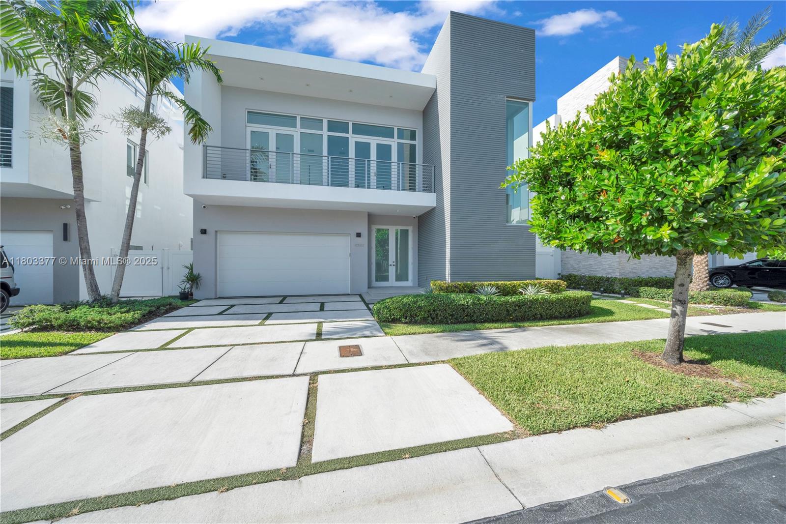 10553 NW 67th Ter