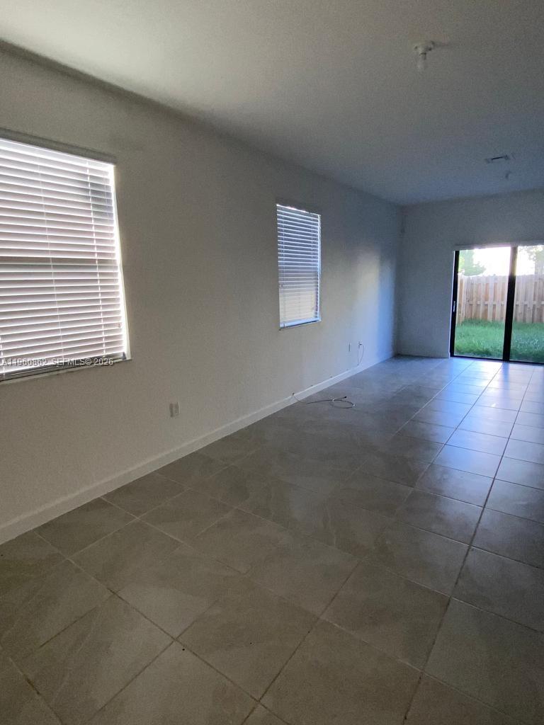 PINE ISLE - Residential