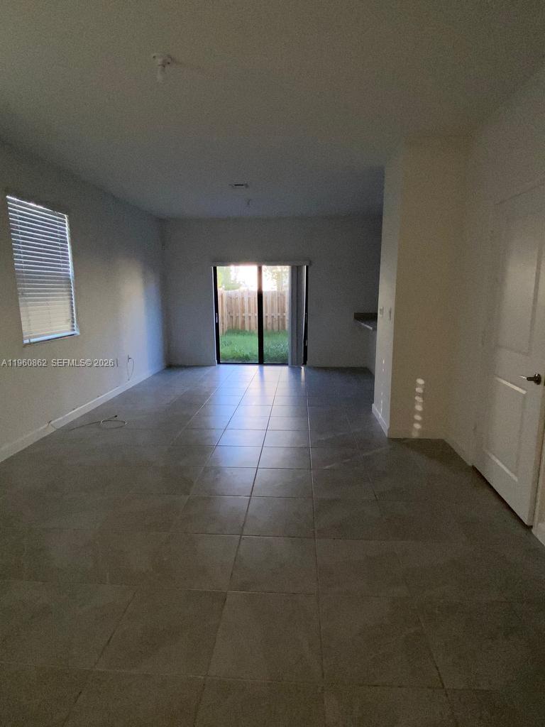 PINE ISLE - Residential