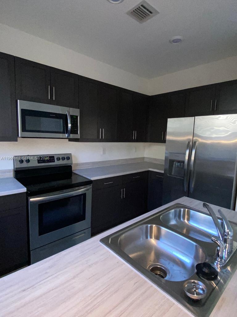 PINE ISLE - Residential