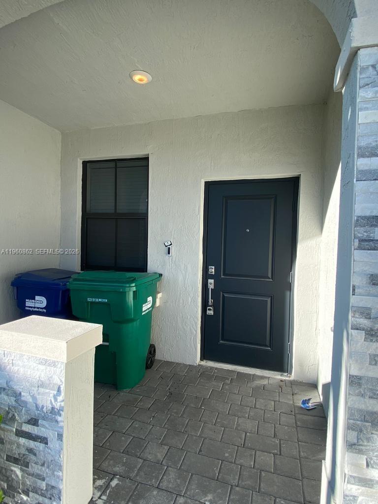 PINE ISLE - Residential