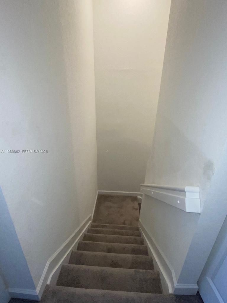 PINE ISLE - Residential