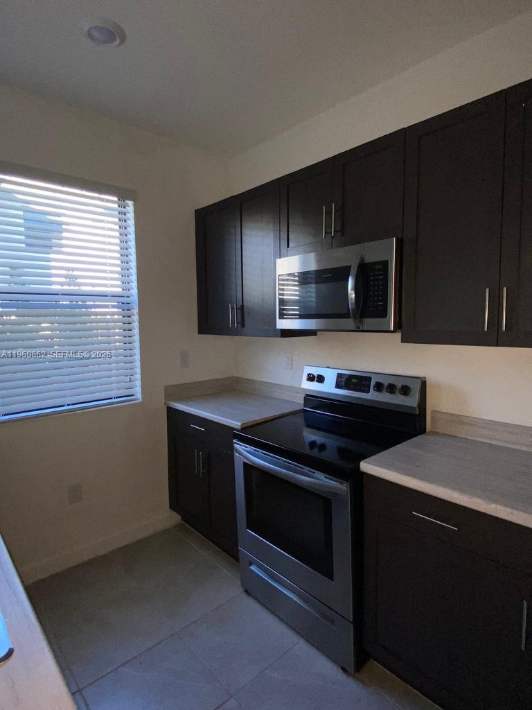 PINE ISLE - Residential