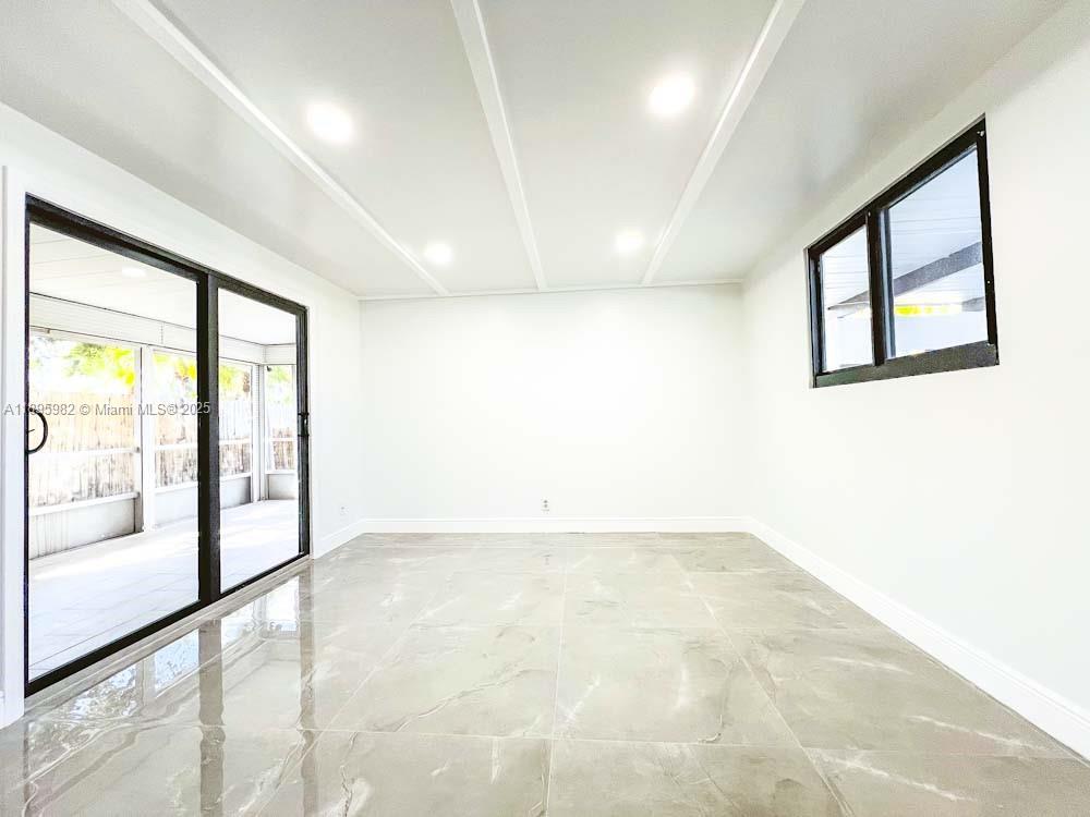 BOULEVARD ESTATES AMEN - Residential