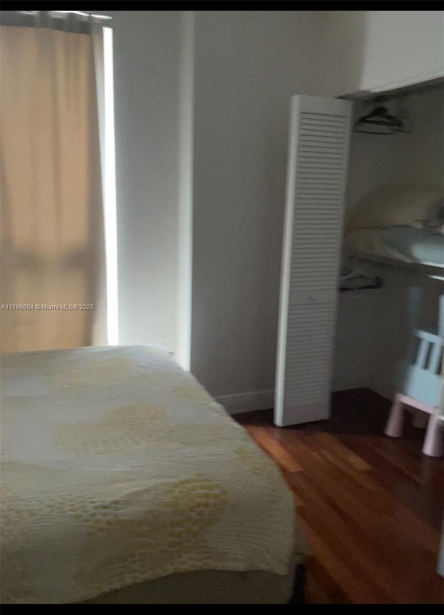 DOWNTOWN DADELAND CONDO N - Residential