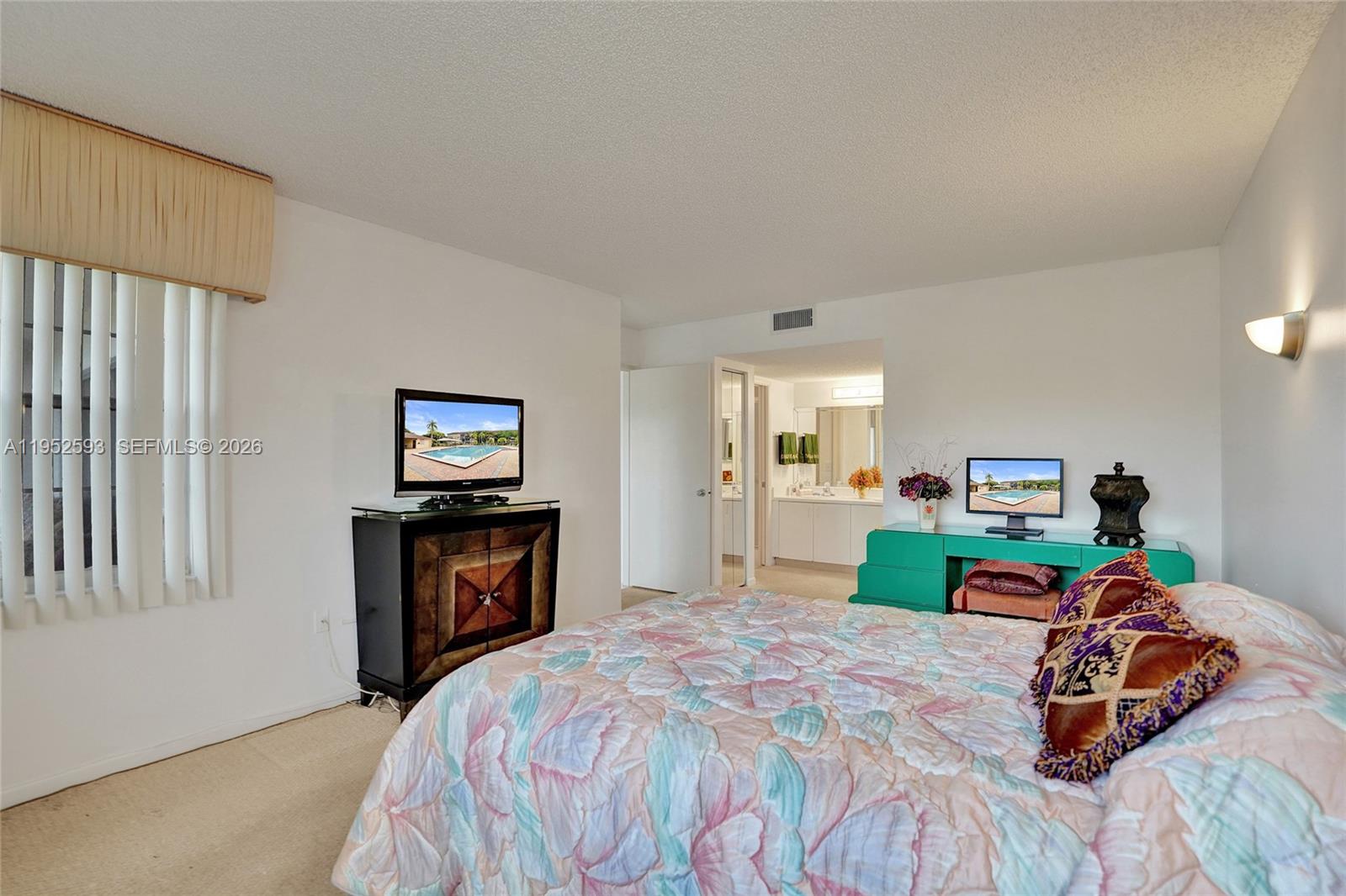 IVANHOE EAST AT CENTURY V - Residential