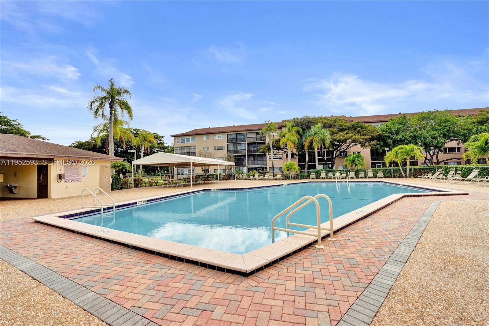 IVANHOE EAST AT CENTURY V - Residential