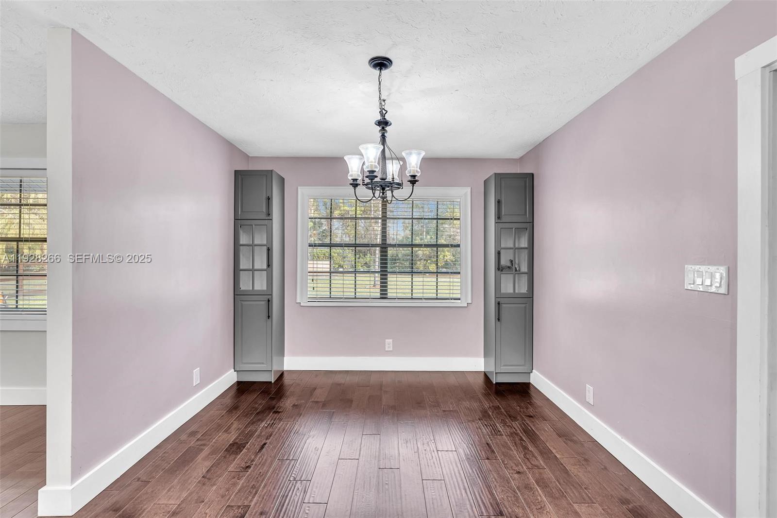 LOXAHATCHEE GROVES IN - Residential