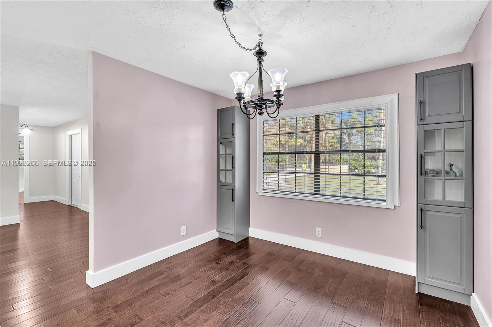 LOXAHATCHEE GROVES IN - Residential