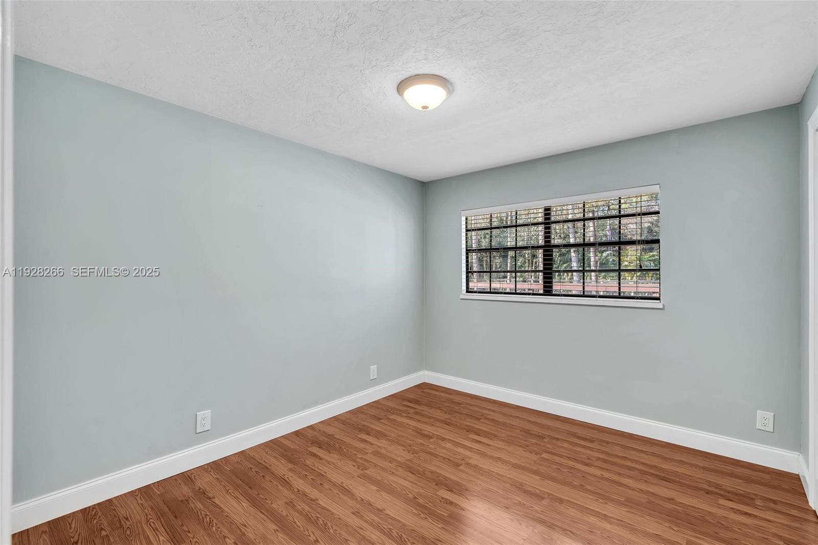 LOXAHATCHEE GROVES IN - Residential