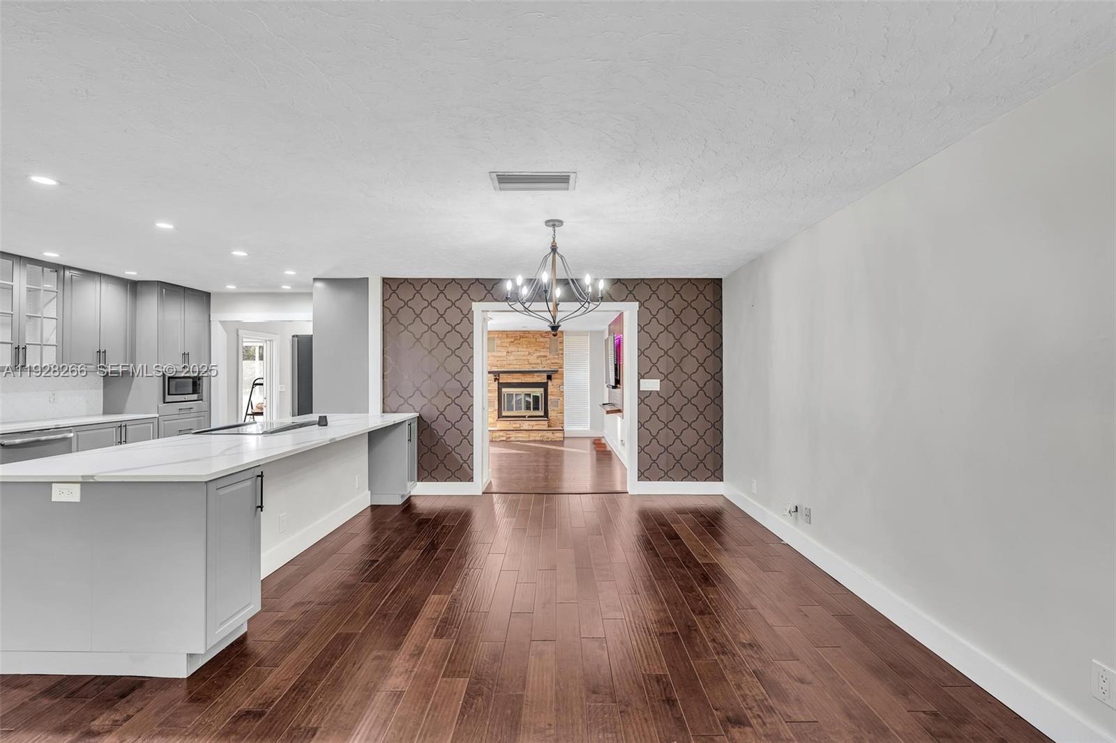 LOXAHATCHEE GROVES IN - Residential