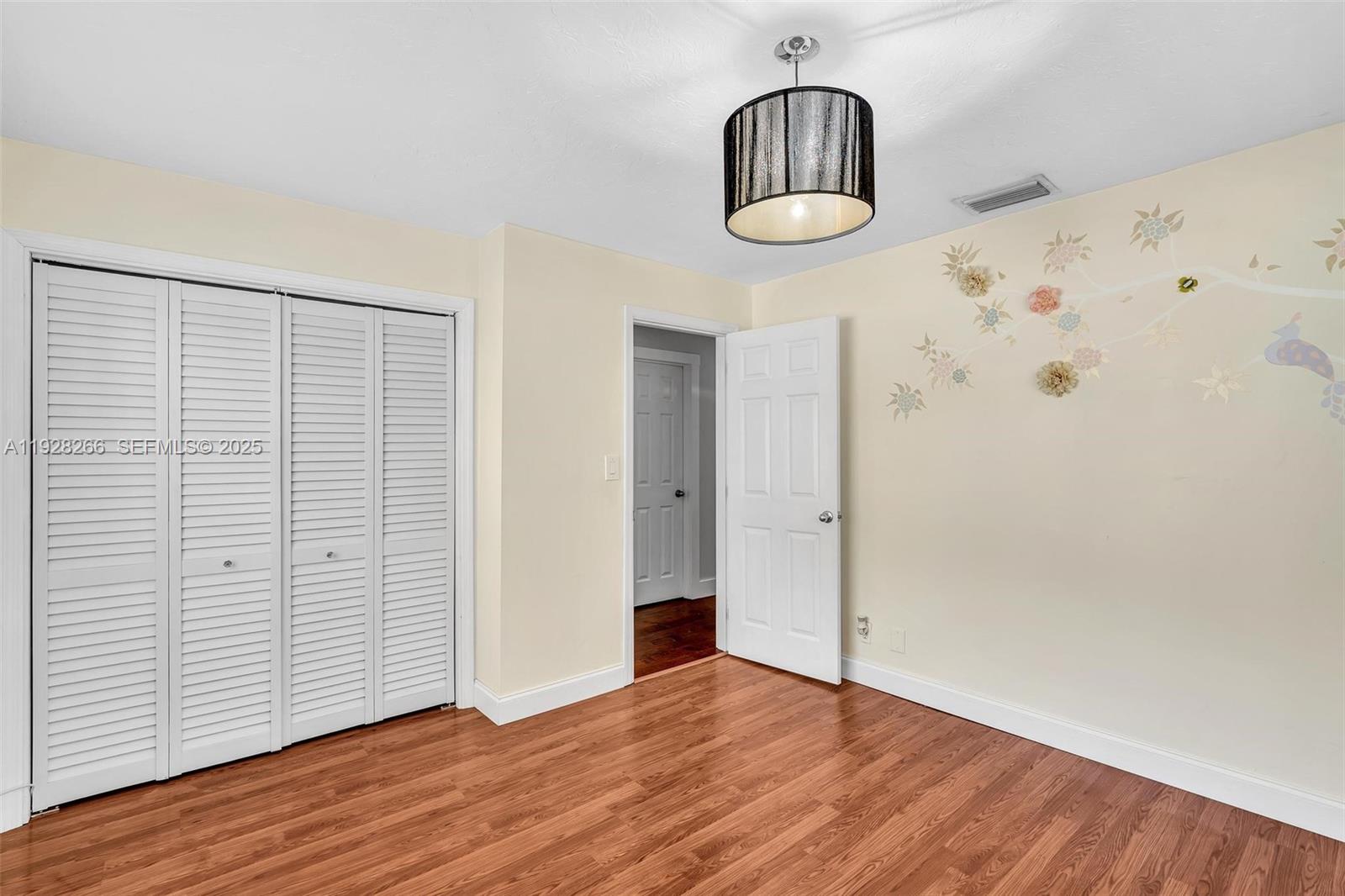 LOXAHATCHEE GROVES IN - Residential