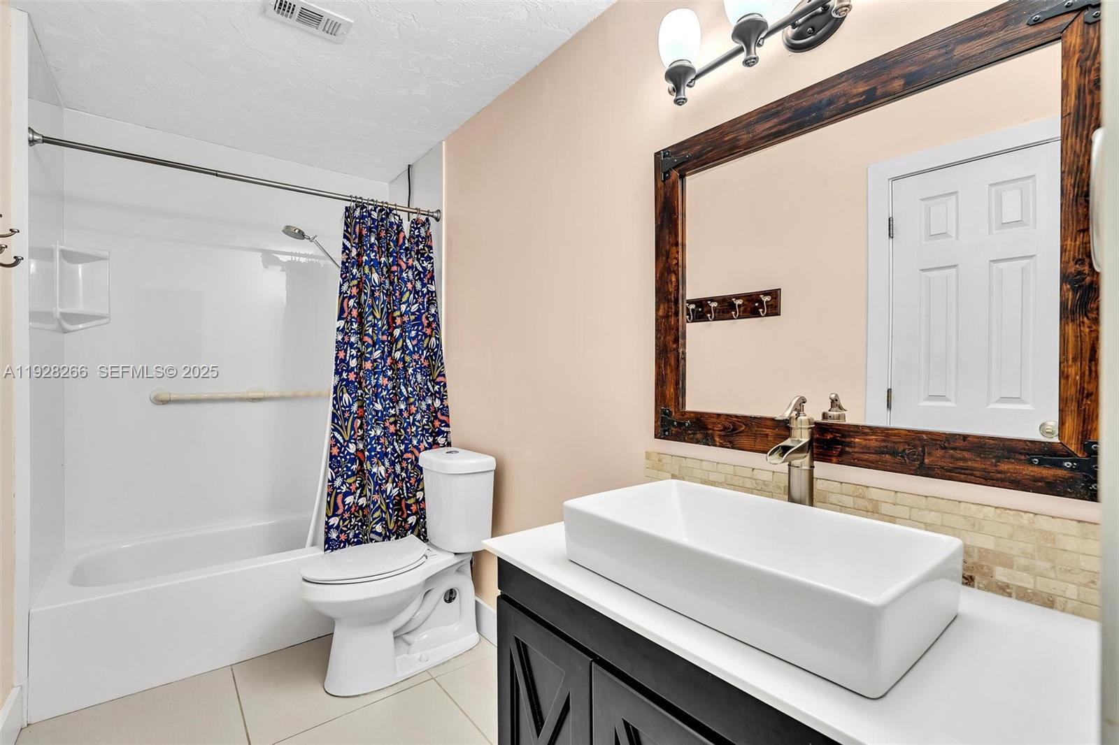 LOXAHATCHEE GROVES IN - Residential