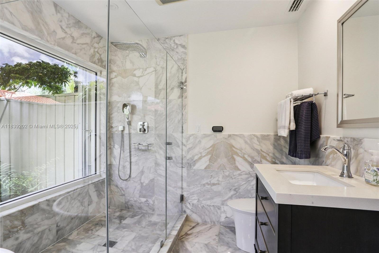 THOUSAND PINES - Residential