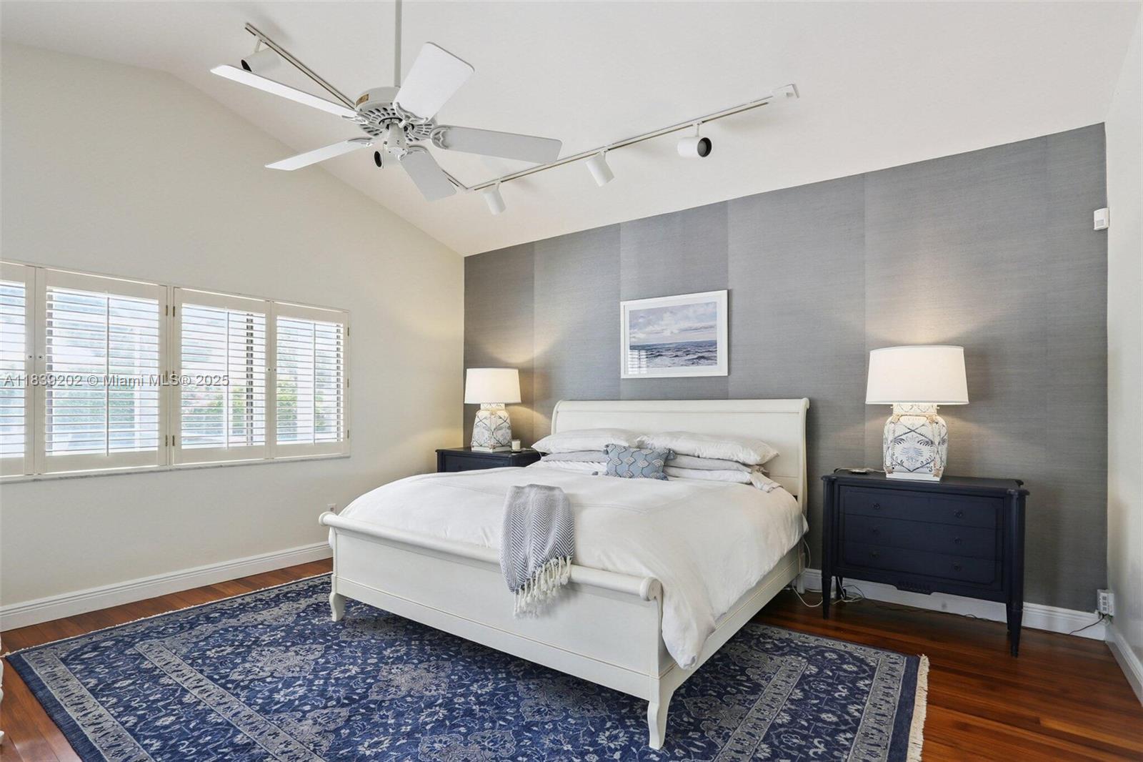 THOUSAND PINES - Residential