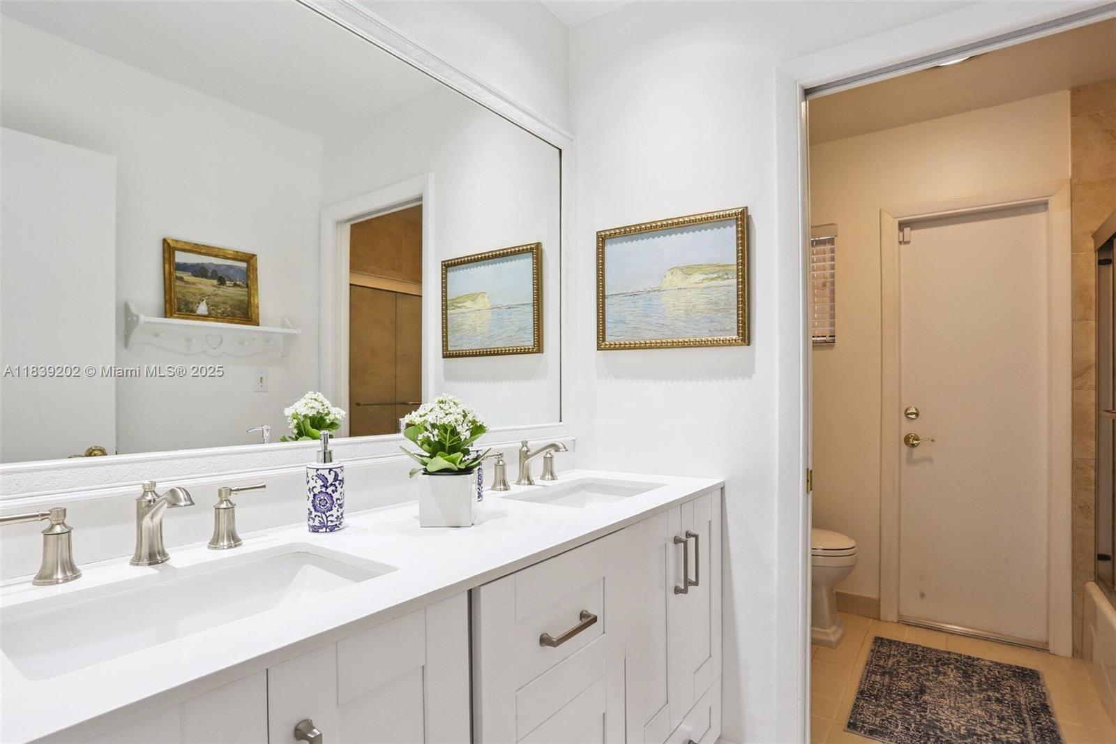 THOUSAND PINES - Residential