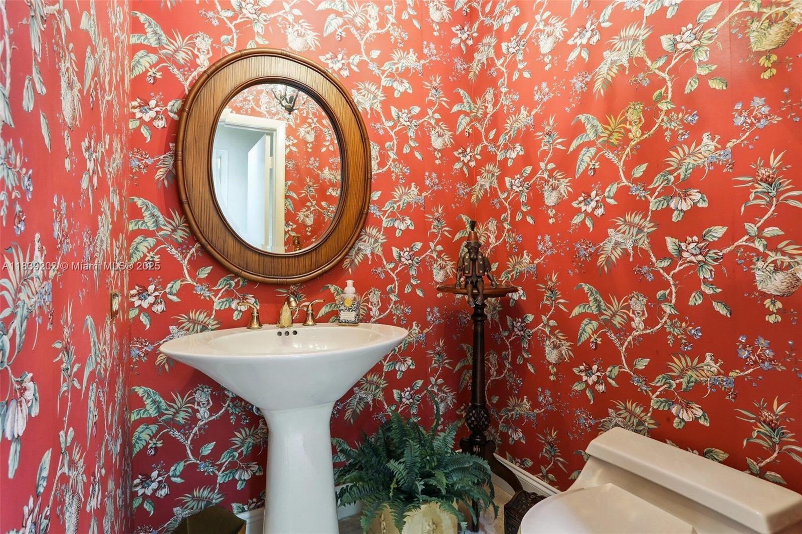 THOUSAND PINES - Residential