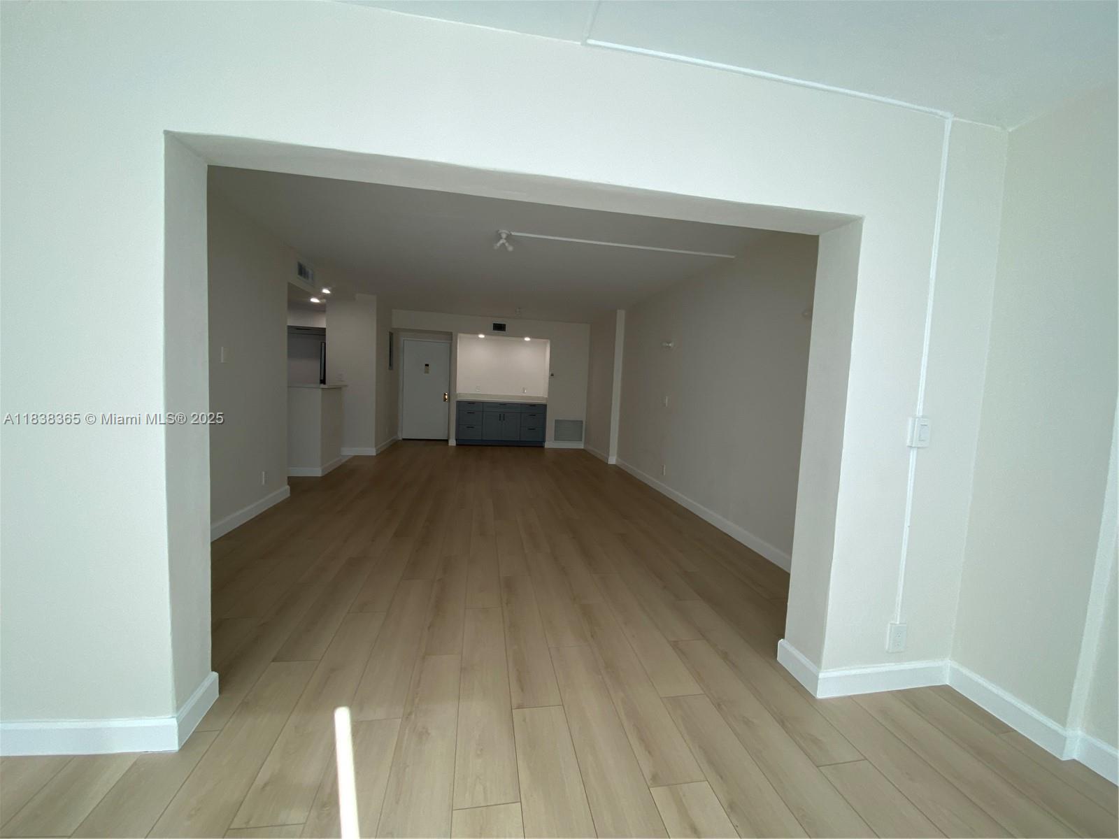 4400 Hillcrest Dr 314B