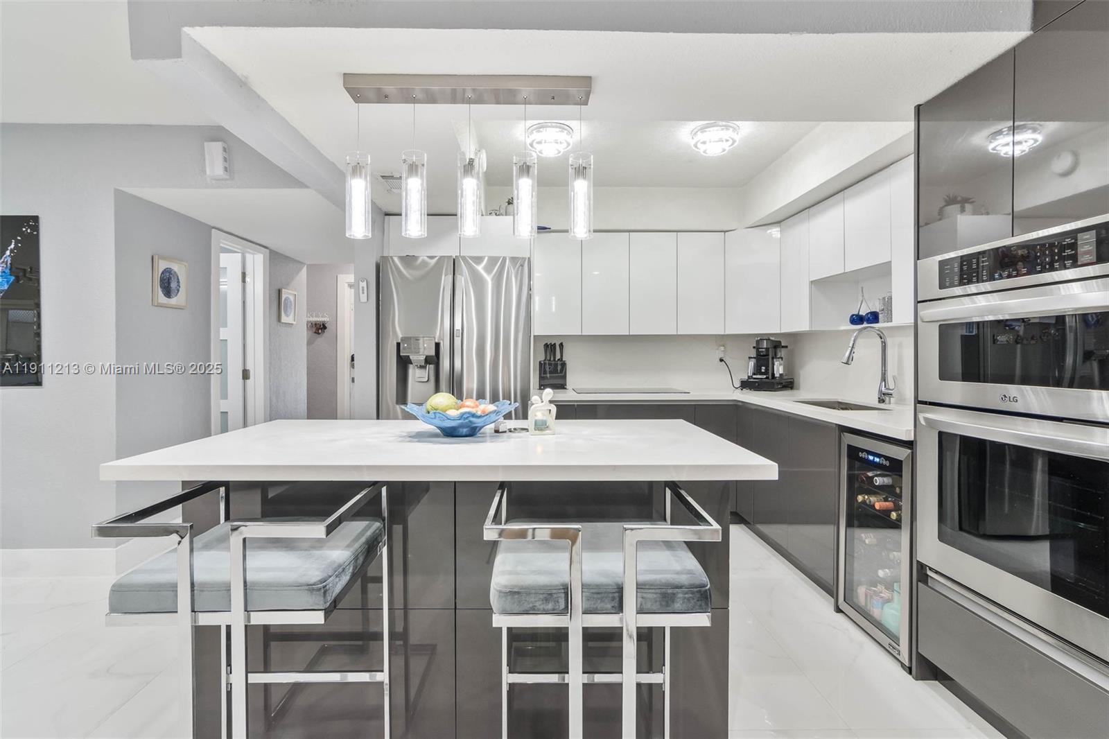 FIRST ADDN TO PALM SPRING - Residential