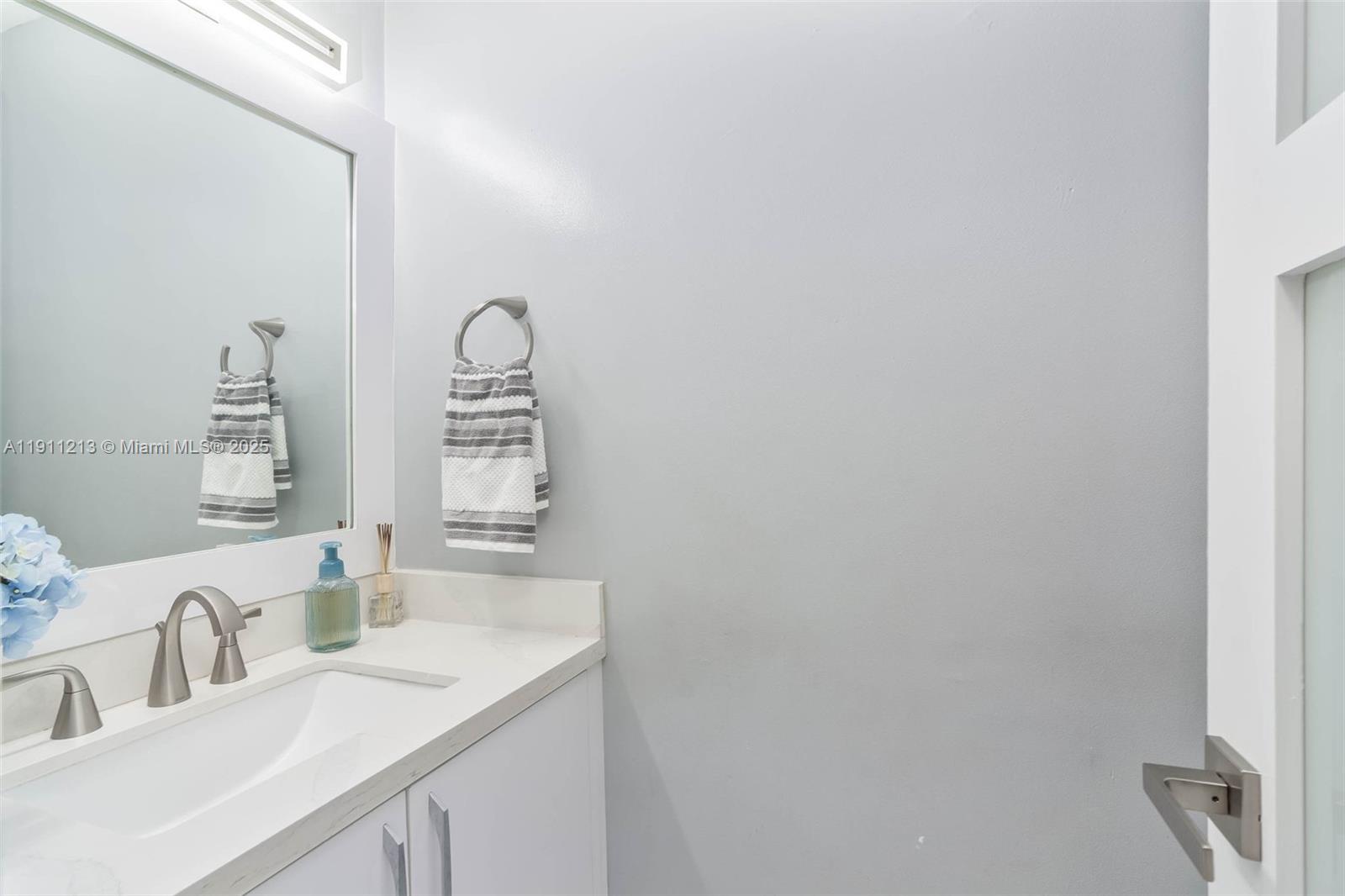 FIRST ADDN TO PALM SPRING - Residential