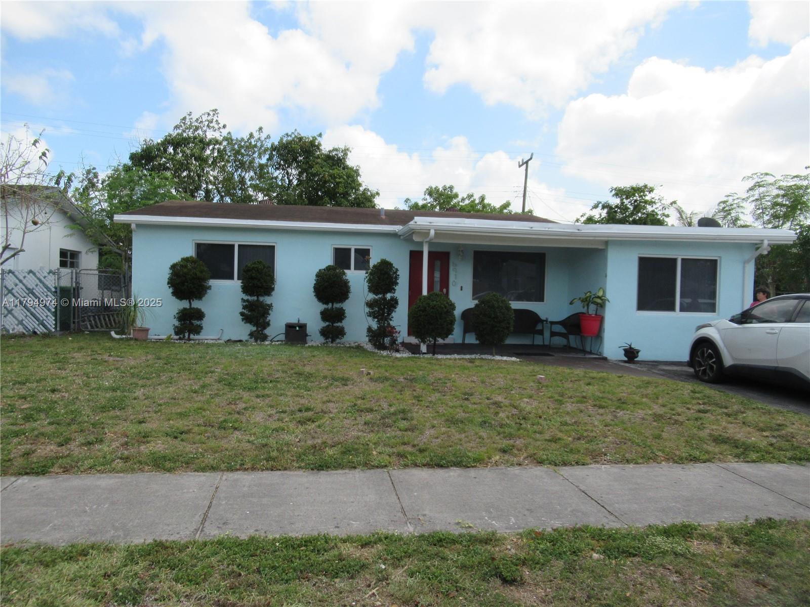 6910 Sw 26th Ct, Miramar, Broward County, Florida - 4 Bedrooms  
2 Bathrooms - 