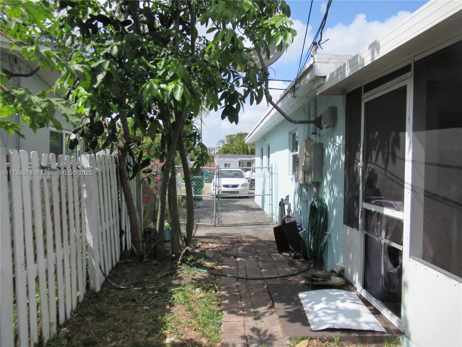JILL-ANN HOMES - Residential