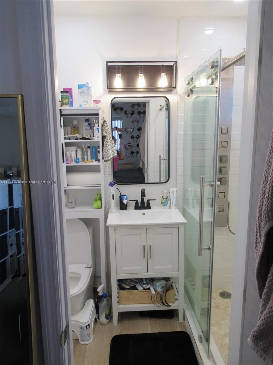 JILL-ANN HOMES - Residential