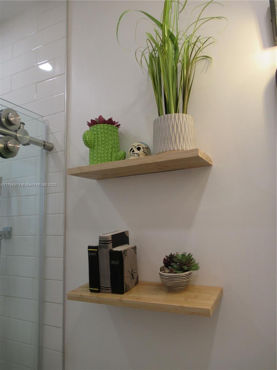 JILL-ANN HOMES - Residential