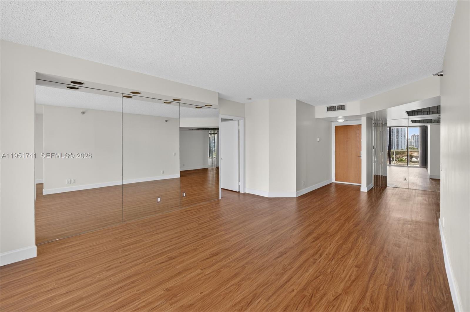 HARBORSIDE AT THE WATERWA - Residential