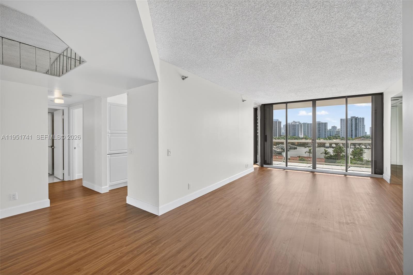 HARBORSIDE AT THE WATERWA - Residential