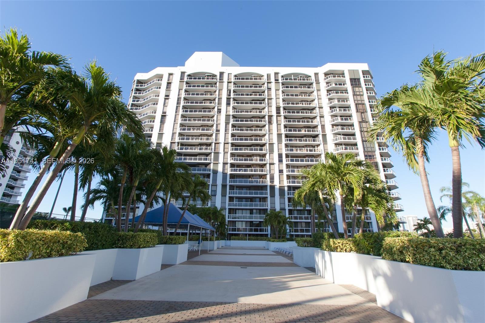 3640 Yacht Club Dr 708