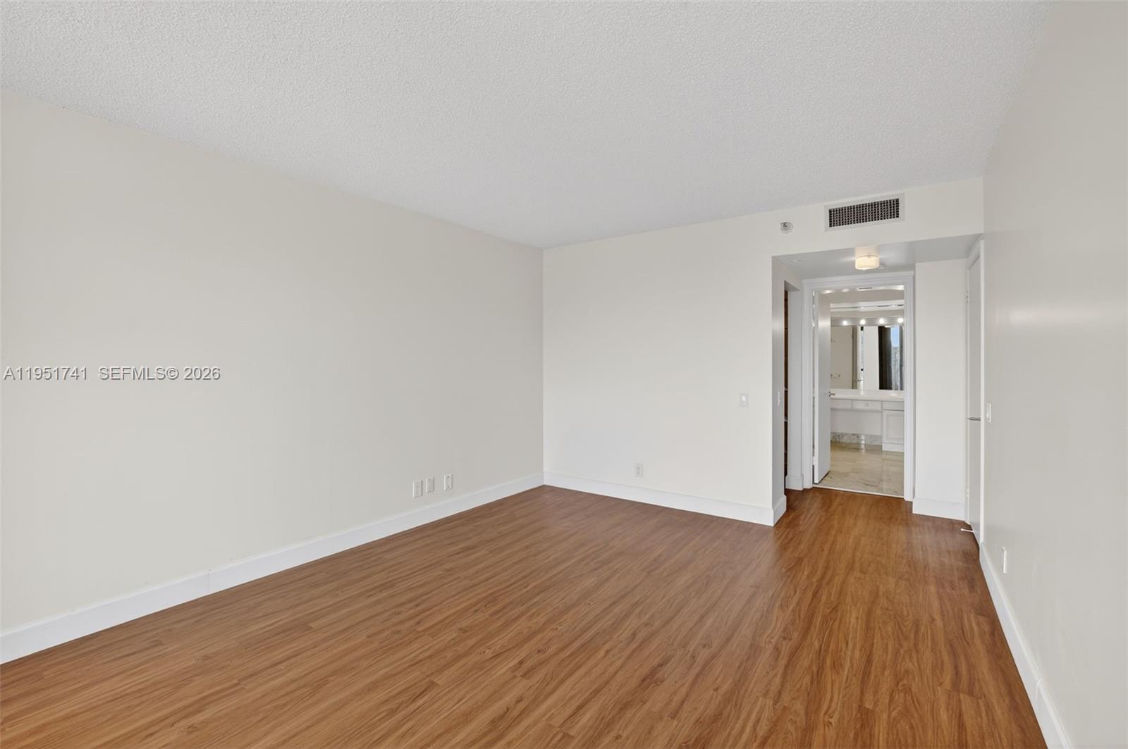 HARBORSIDE AT THE WATERWA - Residential