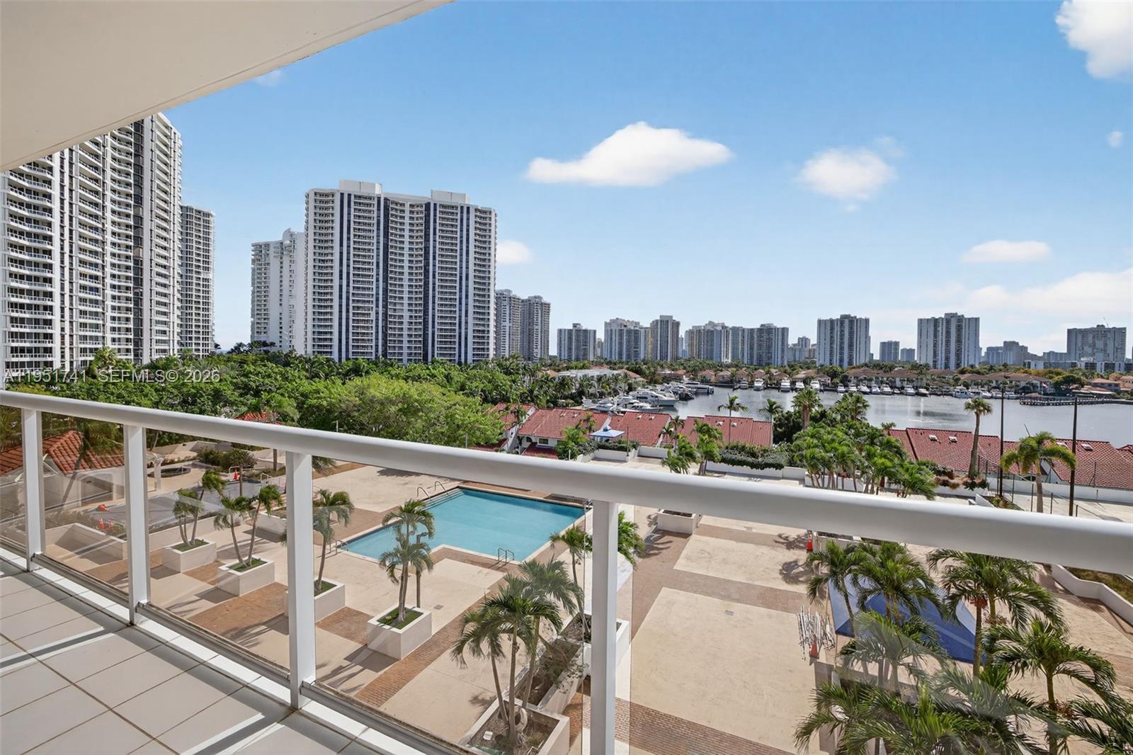 HARBORSIDE AT THE WATERWA - Residential