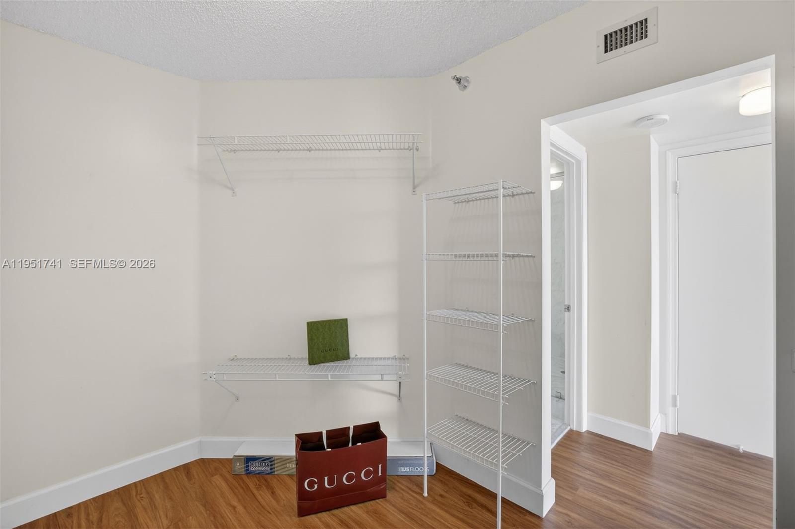 HARBORSIDE AT THE WATERWA - Residential