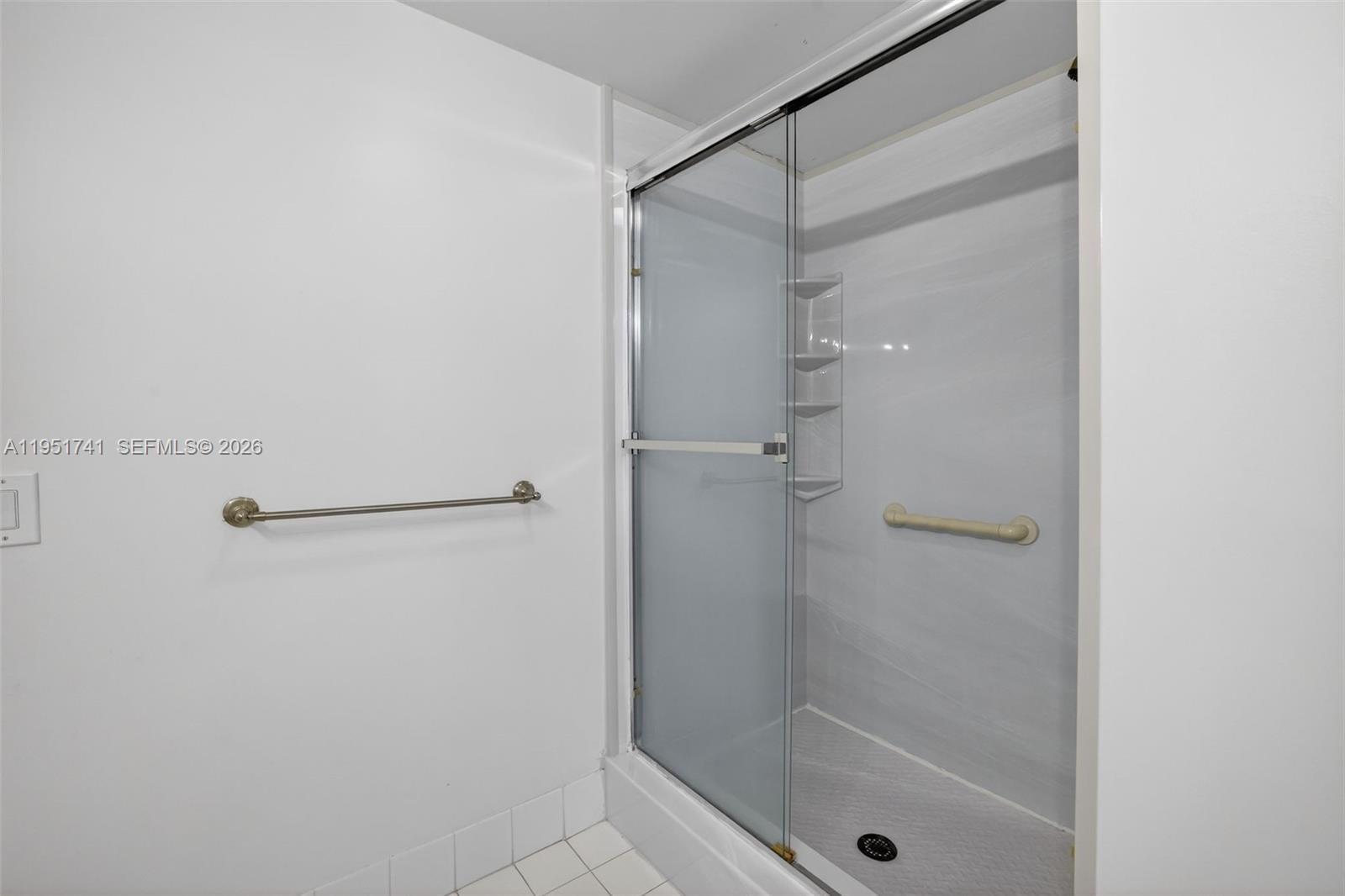 HARBORSIDE AT THE WATERWA - Residential