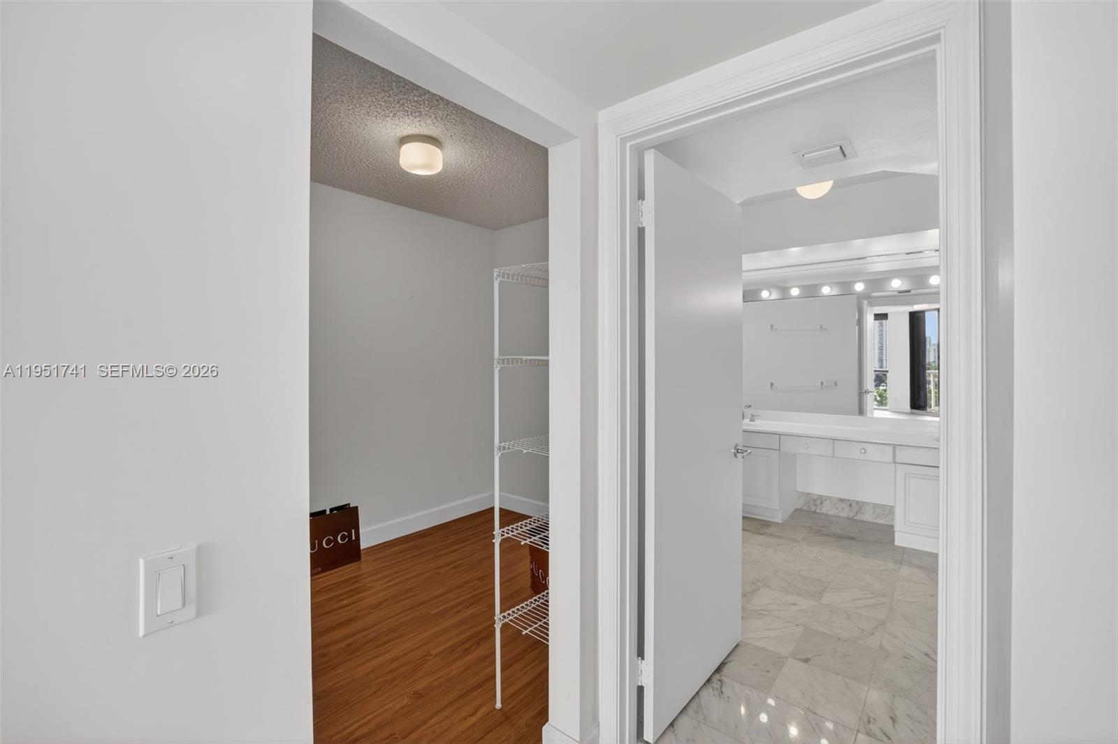 HARBORSIDE AT THE WATERWA - Residential