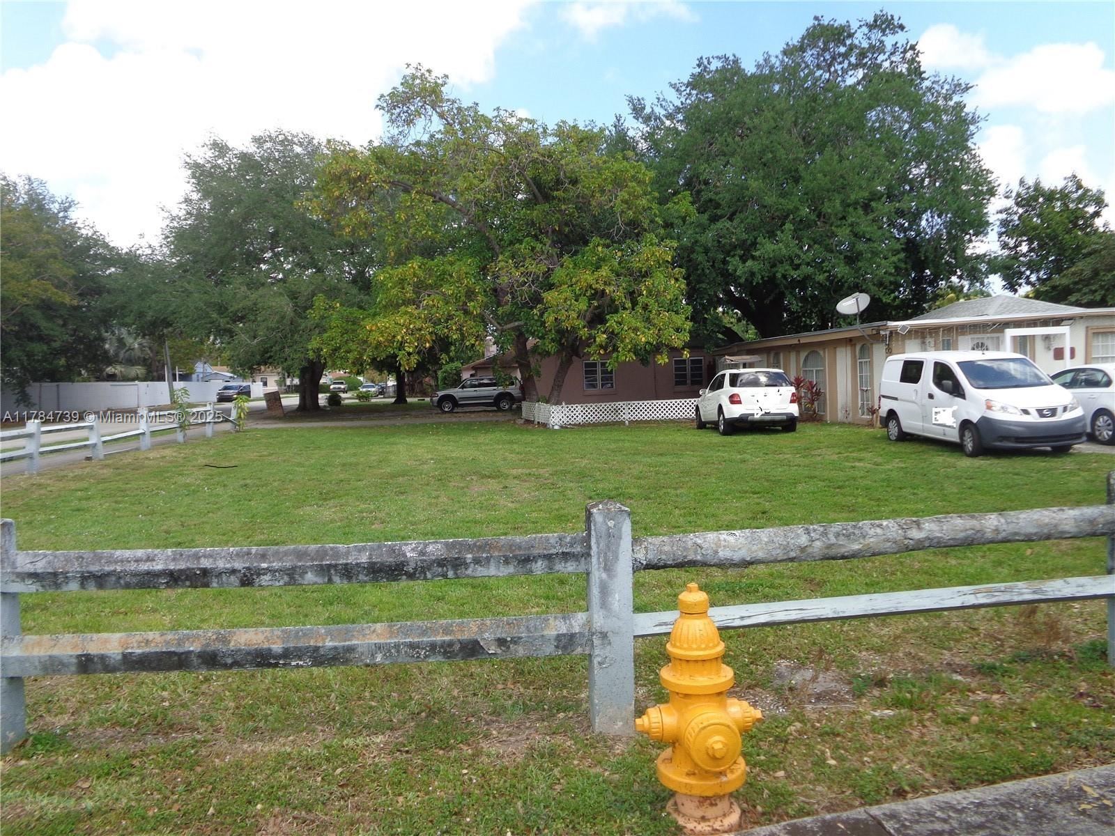 WEST SILVER CREST - Land