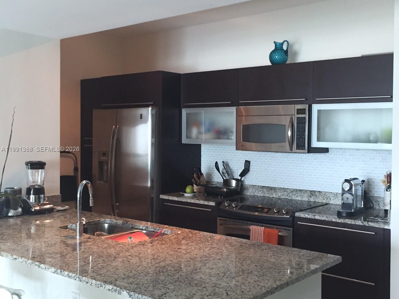 THE PLAZA - Residential Lease