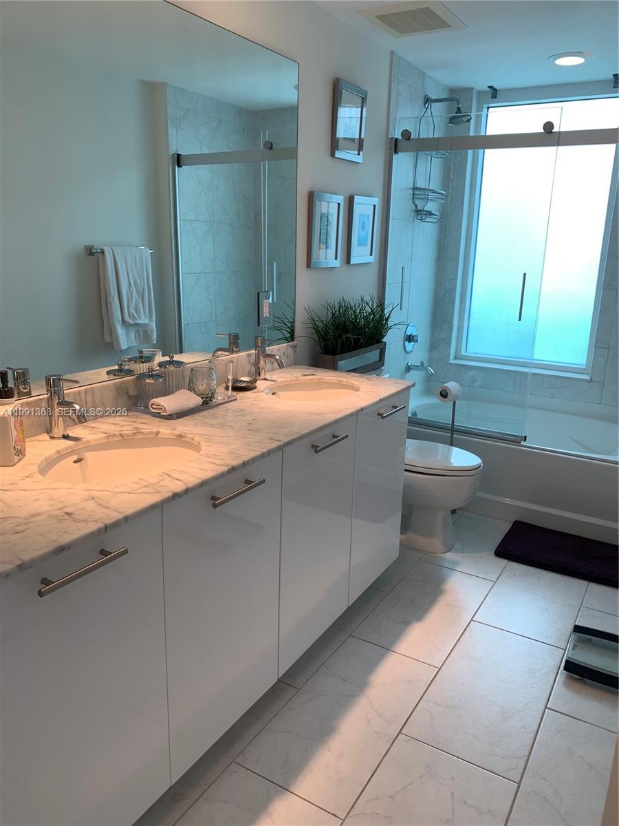 THE PLAZA - Residential Lease