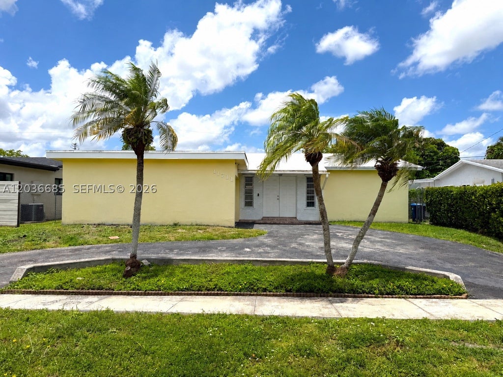 Photo of 11711 NW 29th St, Sunrise, FL 33323 (MLS # A12036685)
