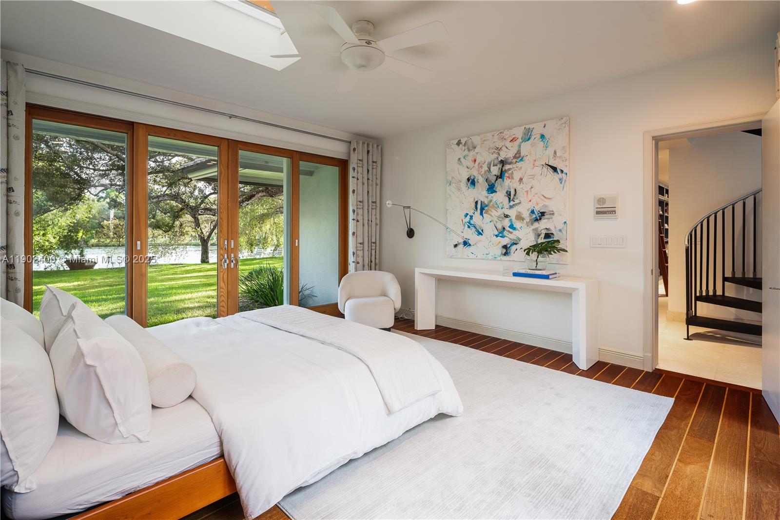 NATHALIE & CAROLINE SUB - Residential