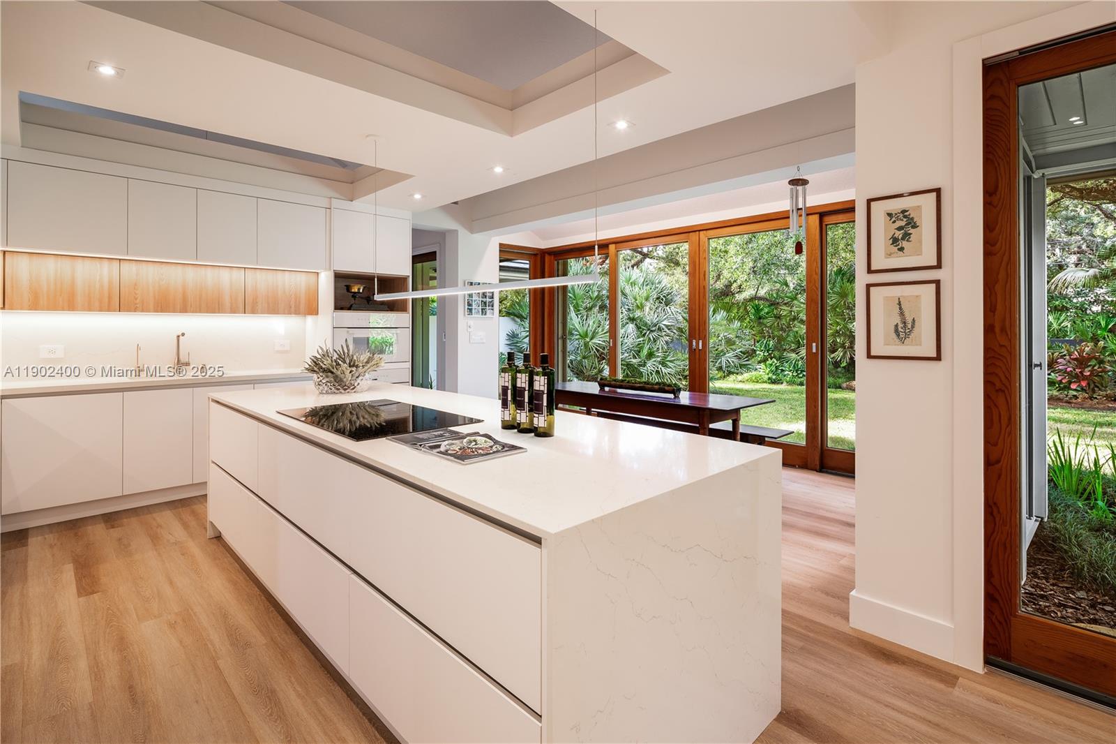 NATHALIE & CAROLINE SUB - Residential