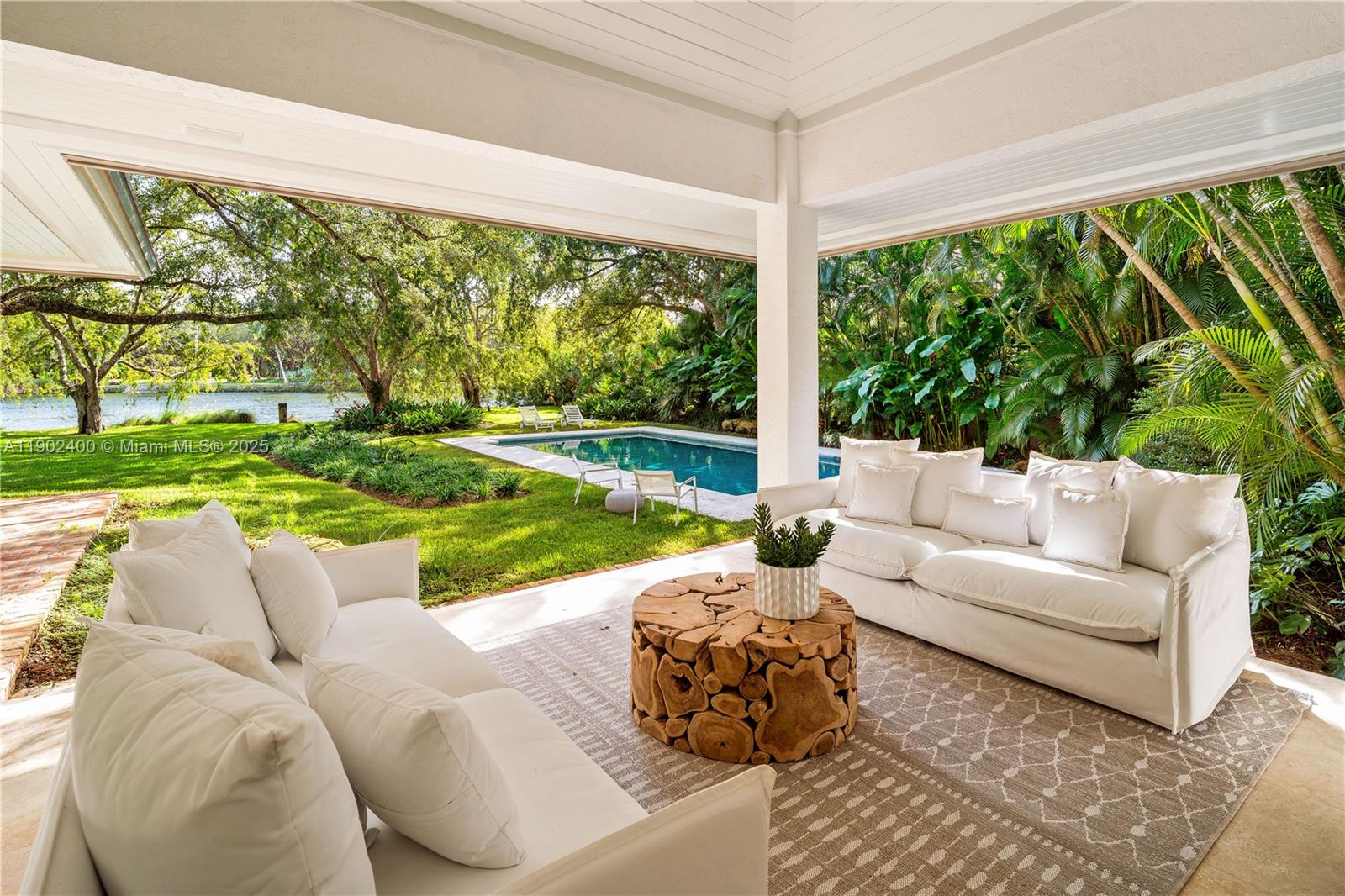 NATHALIE & CAROLINE SUB - Residential