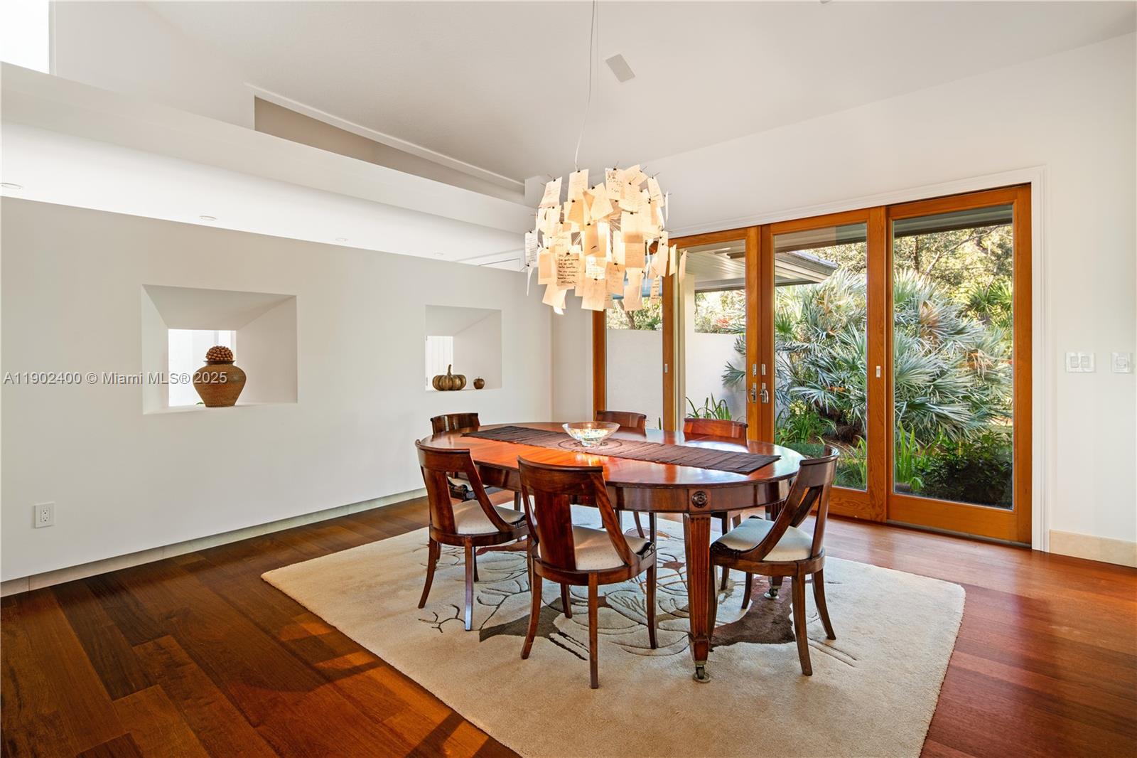 NATHALIE & CAROLINE SUB - Residential