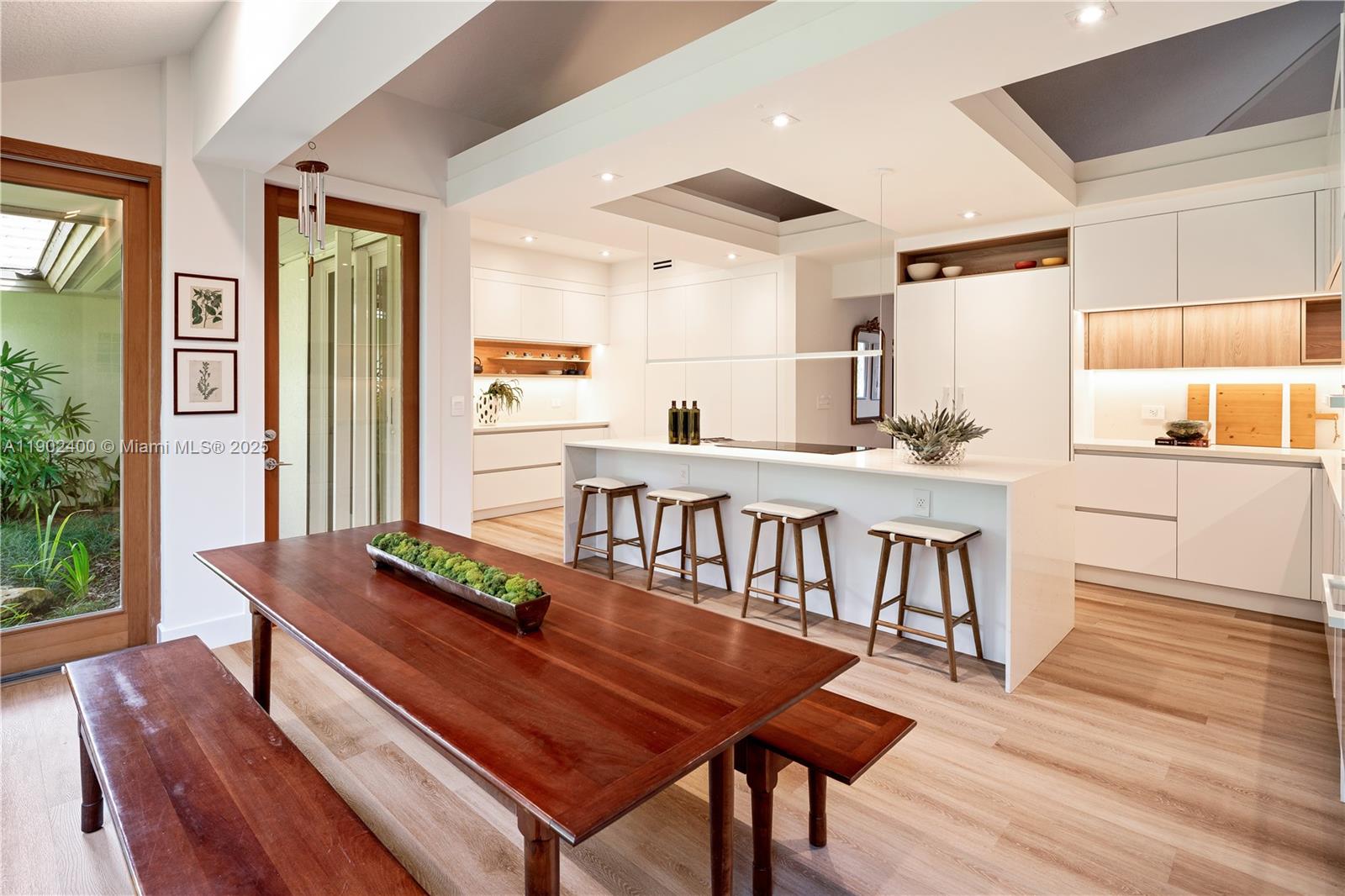 NATHALIE & CAROLINE SUB - Residential